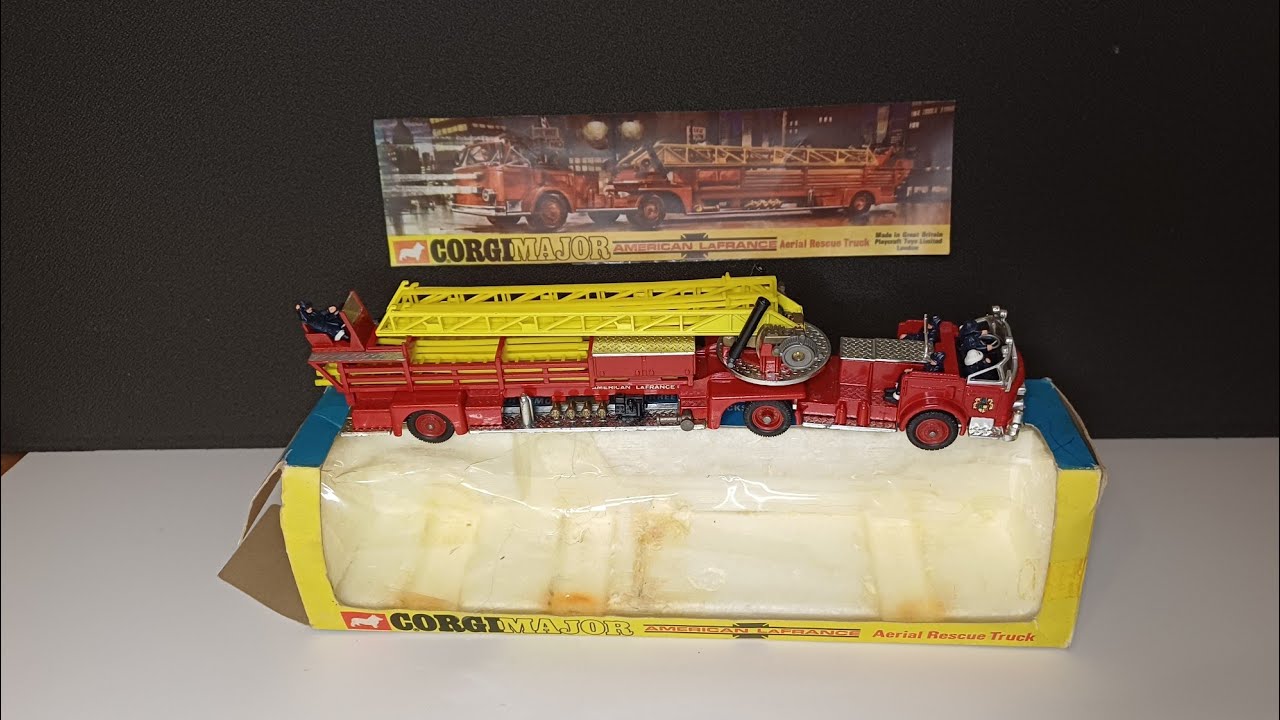 Corgi Major American LaFrance Aerial Rescue Truck 1968 to 1980