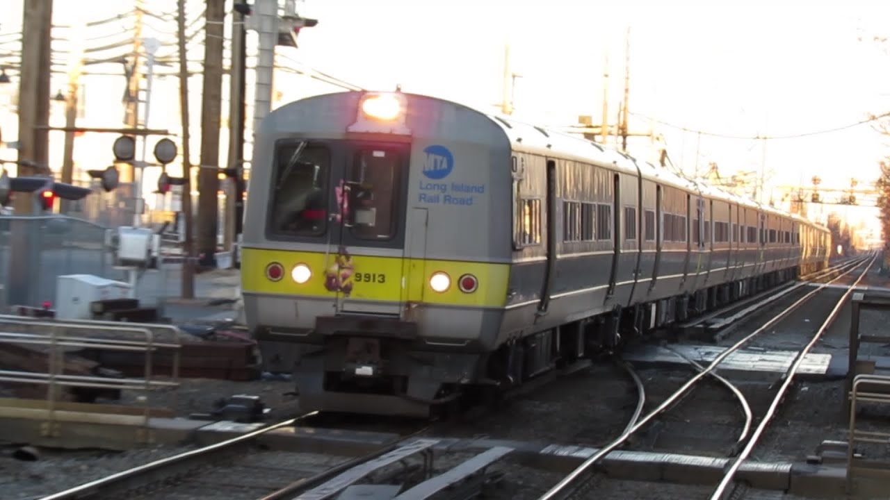 LIRR A Very Long Friday Rush Hour At Mineola