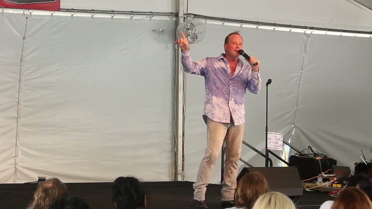 Todd Bodenheimer sings 'Pieces Of My Life' Elvis Week 2017