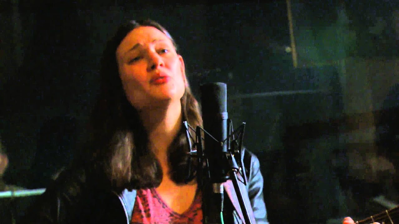 'Tongue Behind My Teeth' | The Bridge 909 in Studio