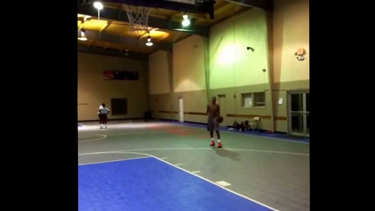 TzK (Thakarius Keyes) shoot around before a hard workout .