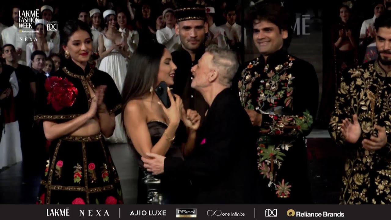HOUSE OF LAKMĒ GRAND FINALE X Rohit Bal