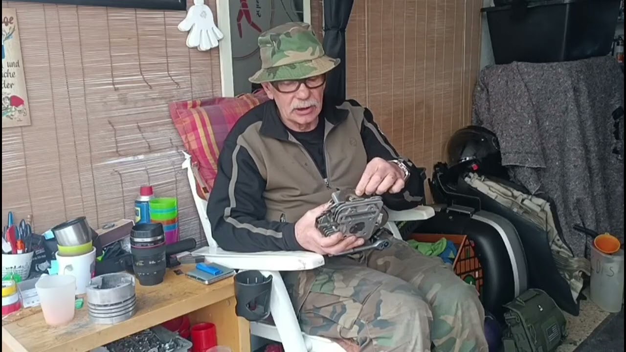 Katastrophe  / Roller-Rolf  /  Vespa 50 LX / 4 T - 4 Ventile /