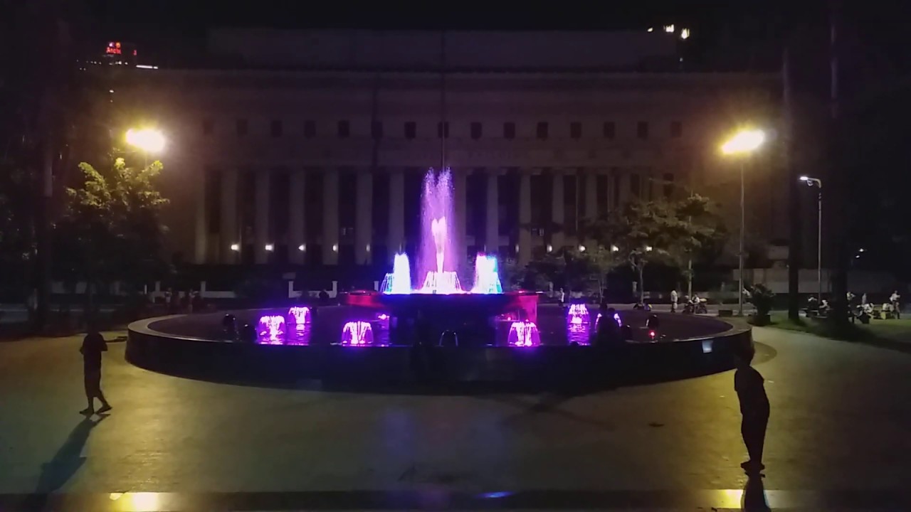 Dancing fountain in Plaza Lawton ⛲