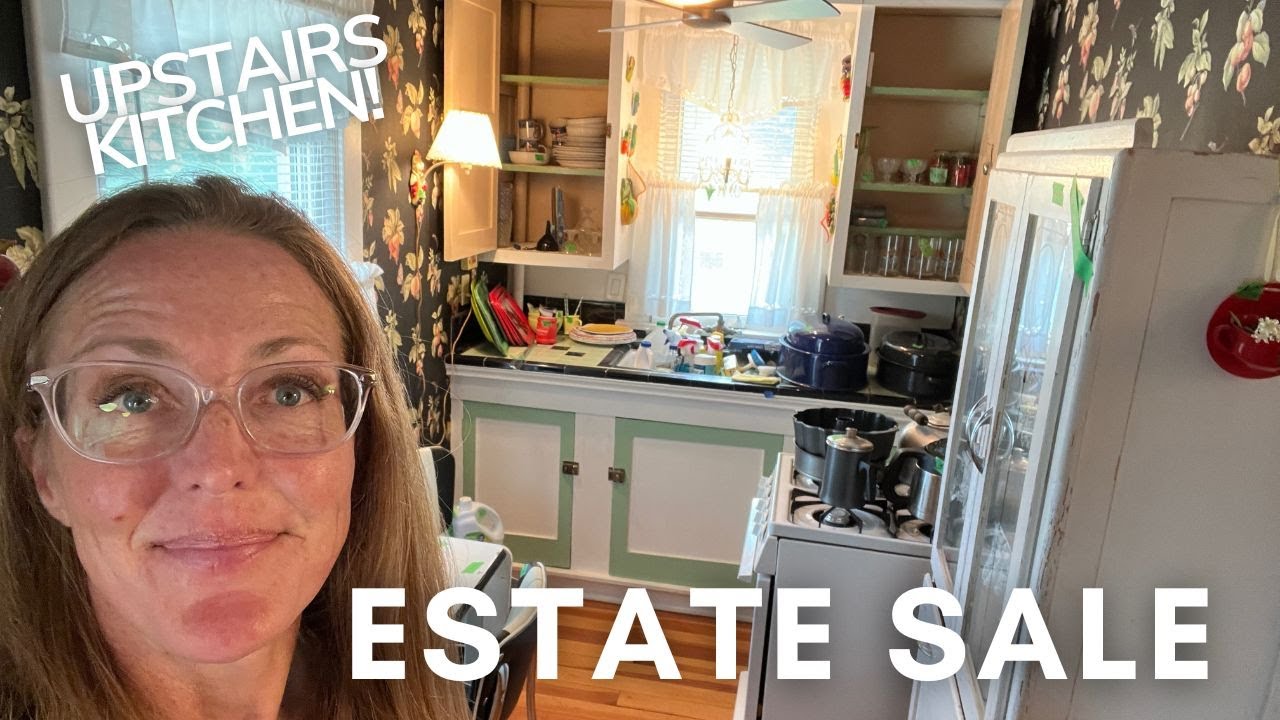 Packed Full of Vintage | Estate Sale Shop With Me