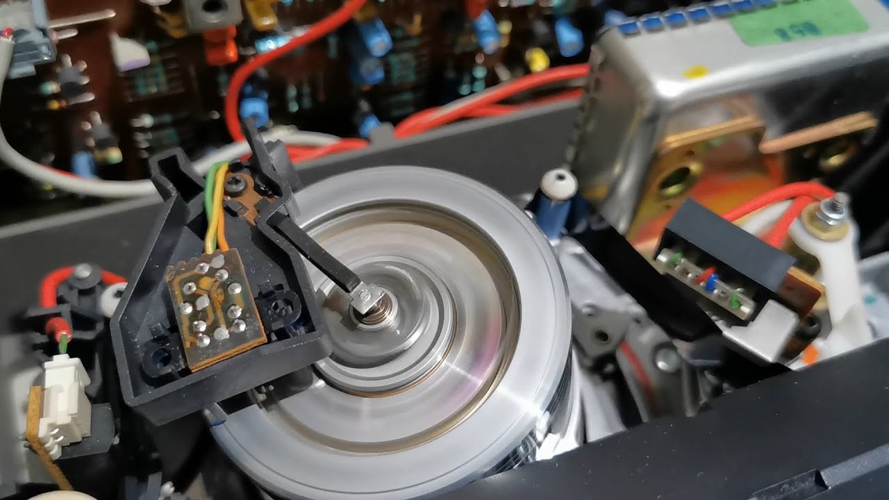VHS Philips VR6861 [pt. 5] - running the videoheaddrum directly again (but with wrong polarity!)