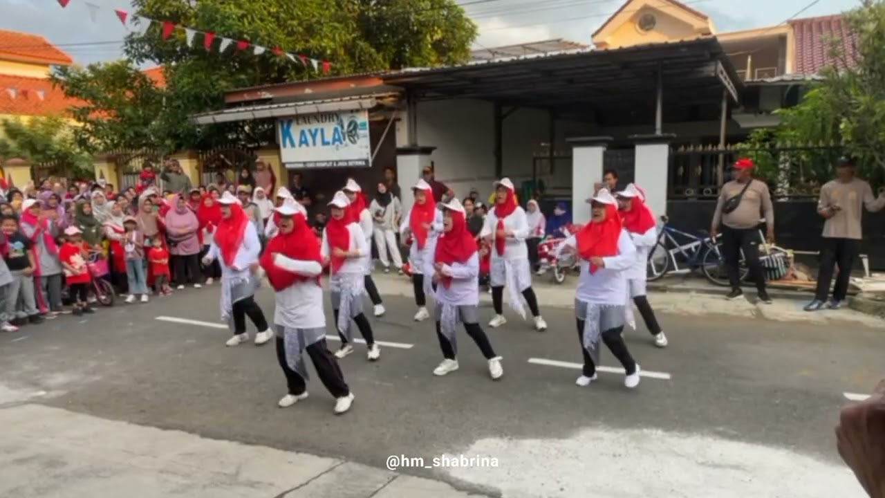 Lomba yel-yel RT 04 RW 01 Gunungsimping Cilacap | Dalam Rangka HUT RI ke - 80