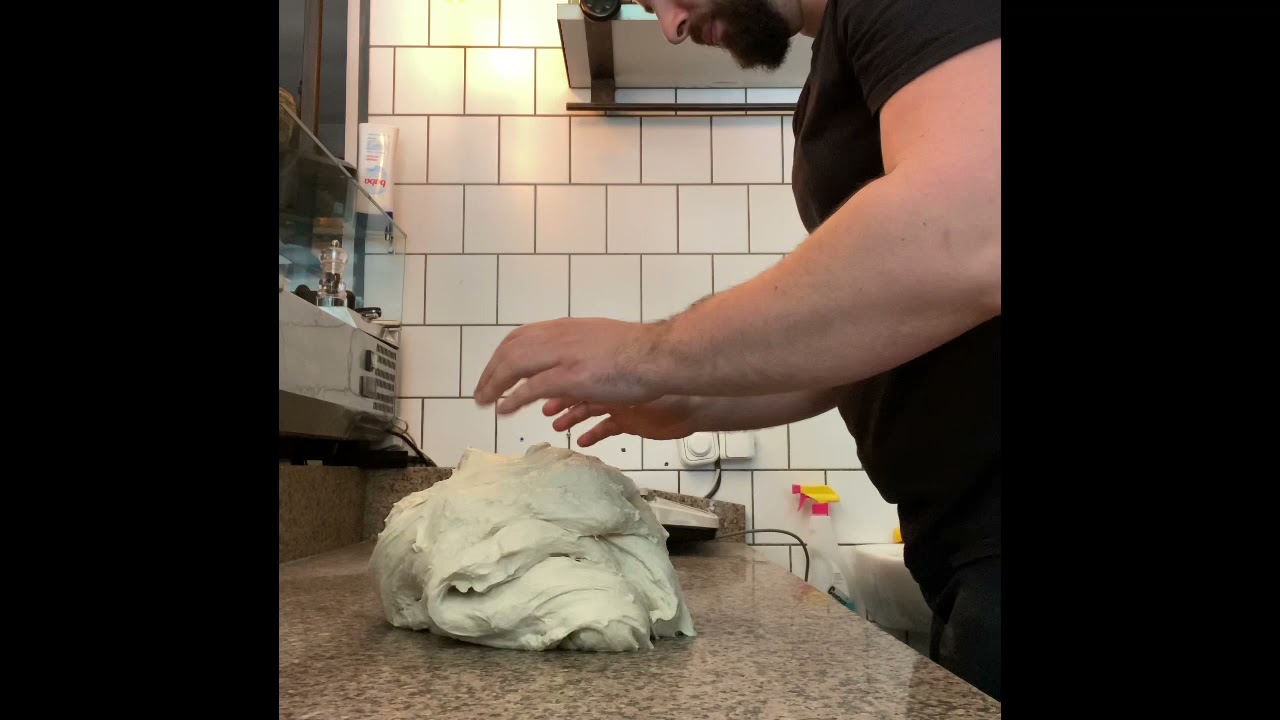 Dagaszt&aacute;s, virgol&aacute;s &eacute;s a pizza! 🍕