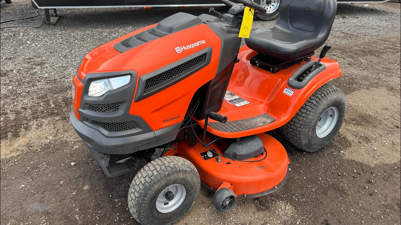 Lot 4230 August 2025 - Husqvarna YTH22V46 Riding Mower