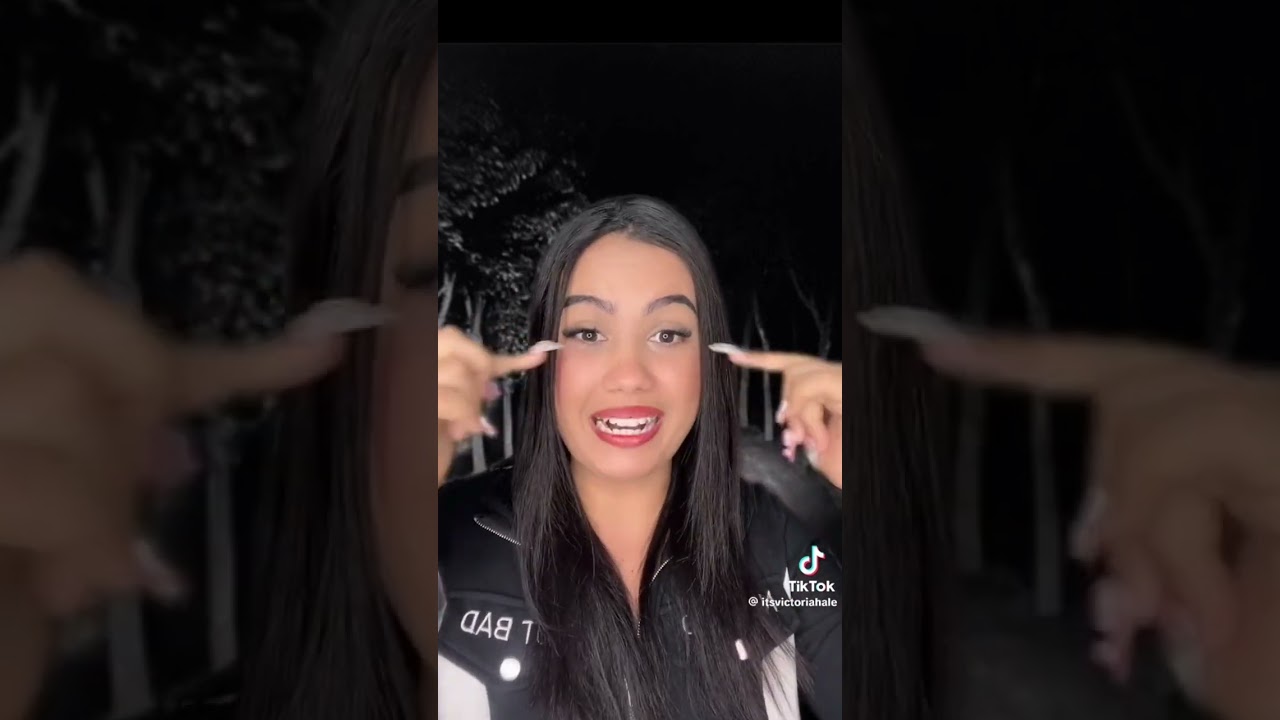 30 minutos de historias da Victória hale (@halextori)