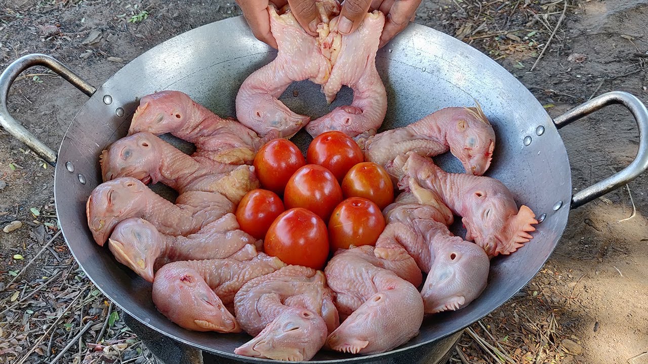 Chicken Head Fried Tomato | Stew Chicken Head Recipe