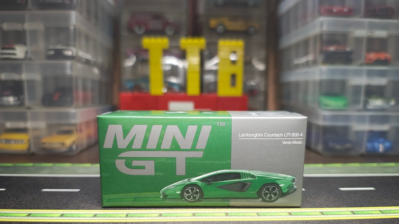 MiniGT Unboxing: Classic Lamborghini Countach LPI 800-4 in Stunning Green