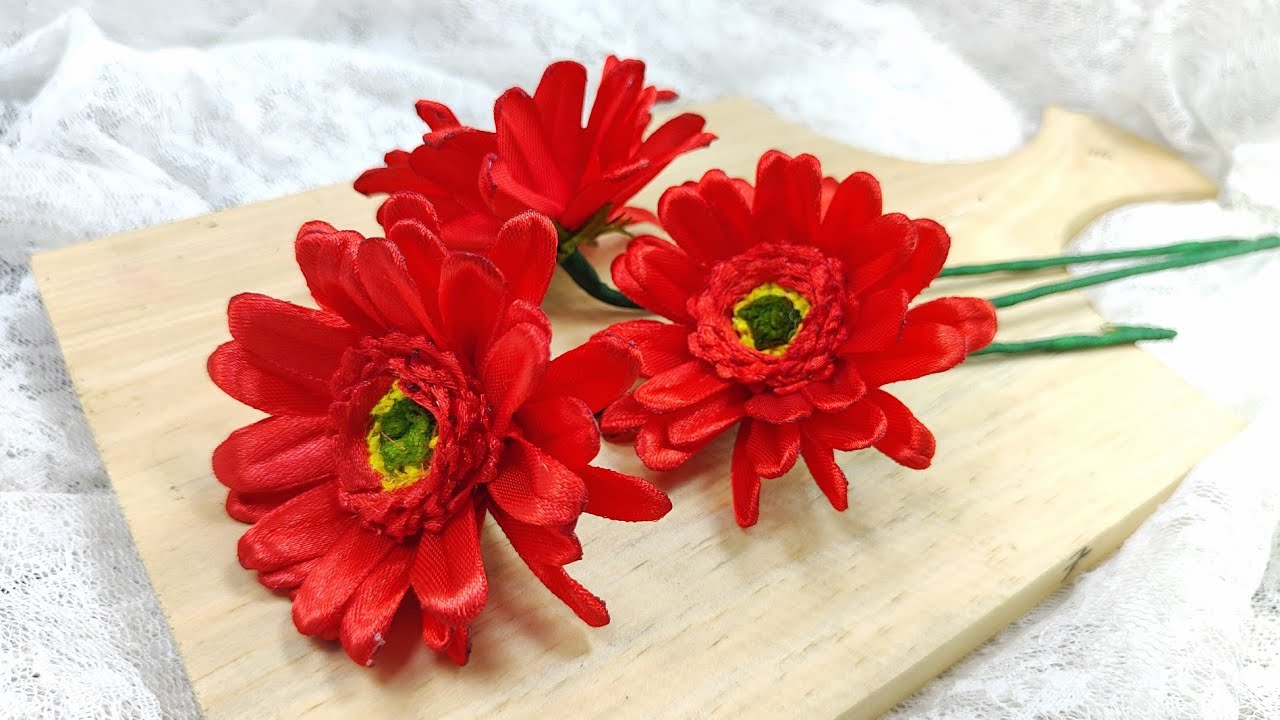 DIY ribbon flower/how to make gerbera flower with satin ribbon