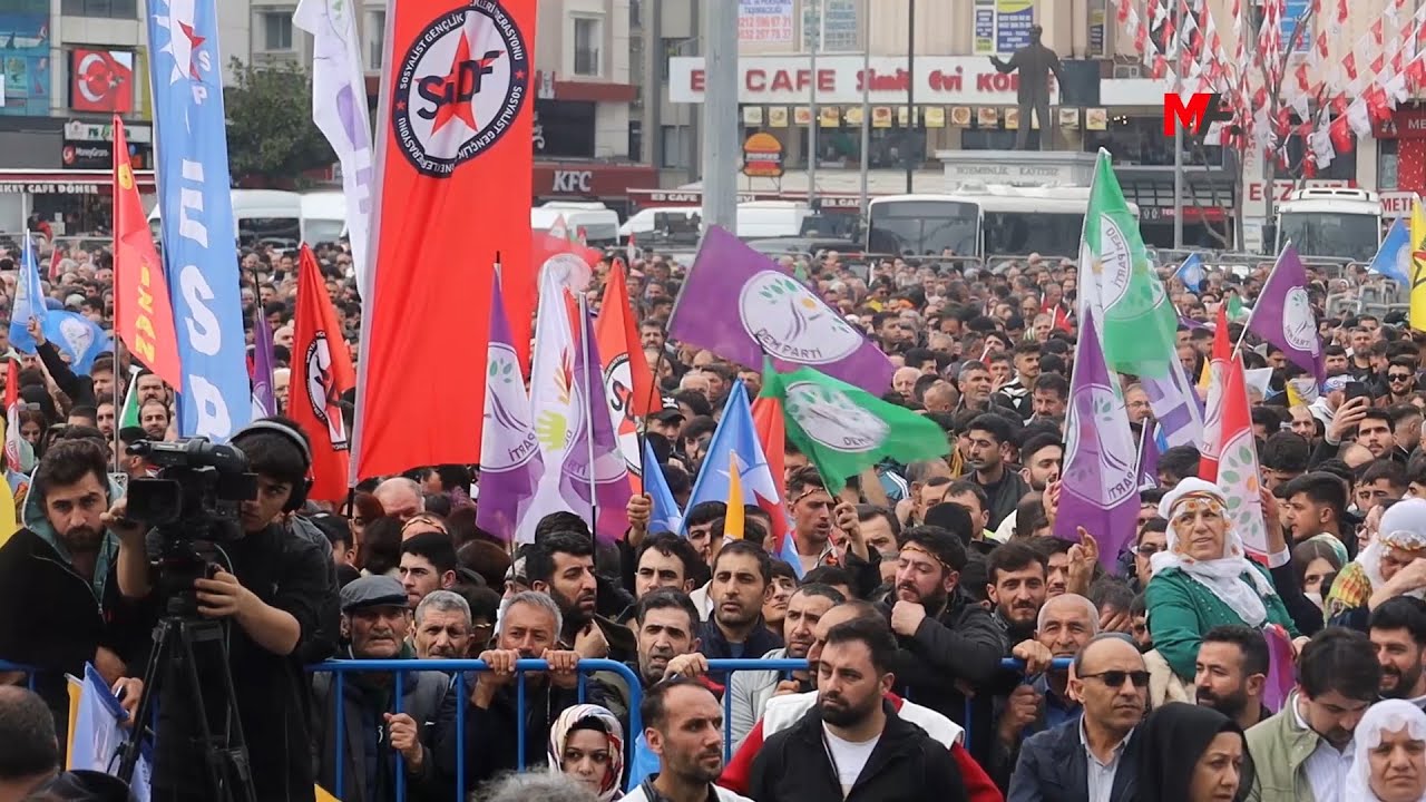 ESENYURT'TA DEM PARTİLİLER MEYDANA SIĞMADI