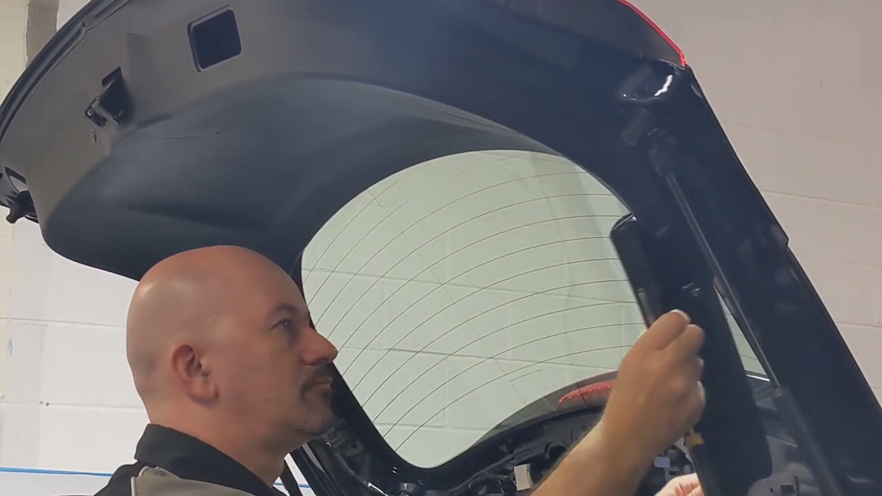 2018 Mazda 3 hatchback trim removal