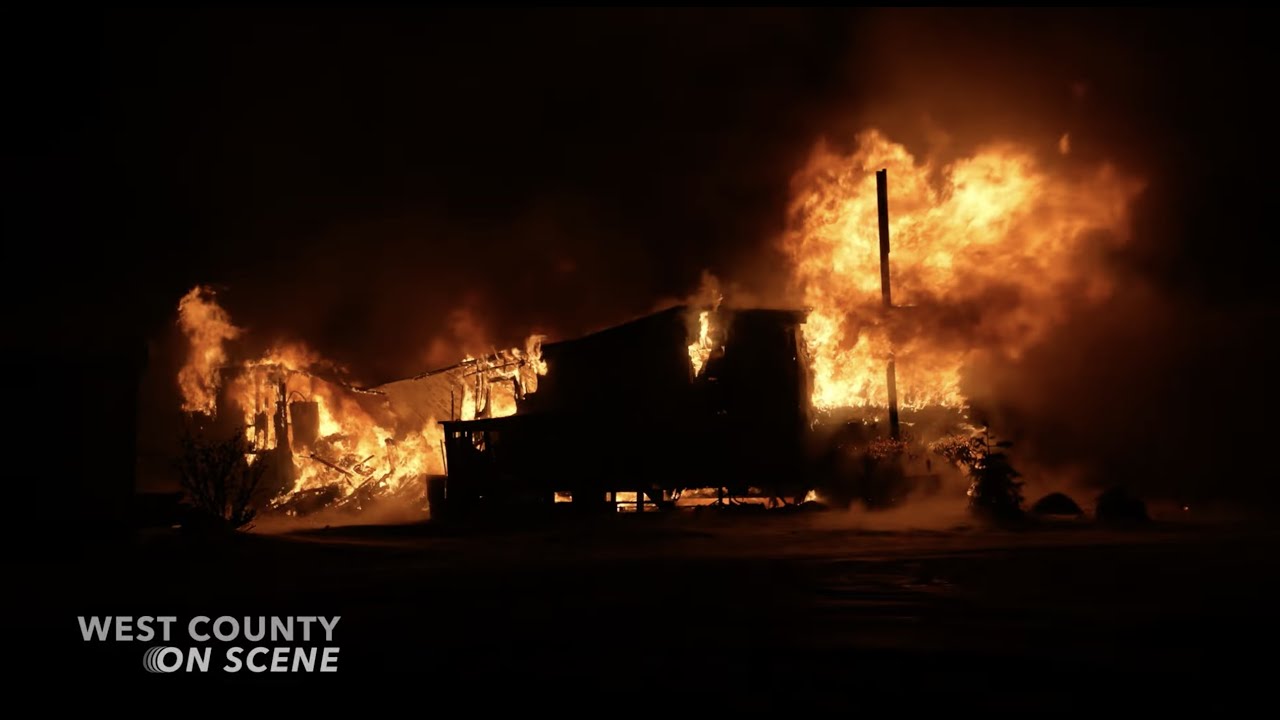 2022-12-24 Lake City, PA - Pre-Arrival - Extreme Winds Lead to Fully Involved Mobile Home Fire