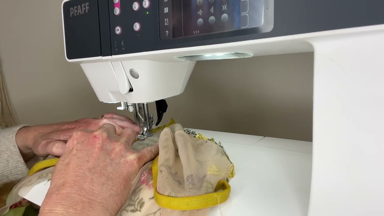 Sewing the new olive bloom wired bra kit on my Pfaff creative 3.0