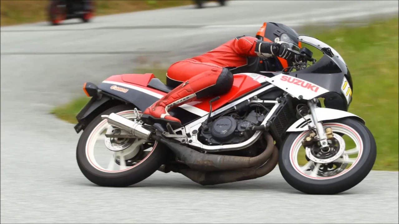 Suzuki RG250 Gamma Heidbergring Kurventraining