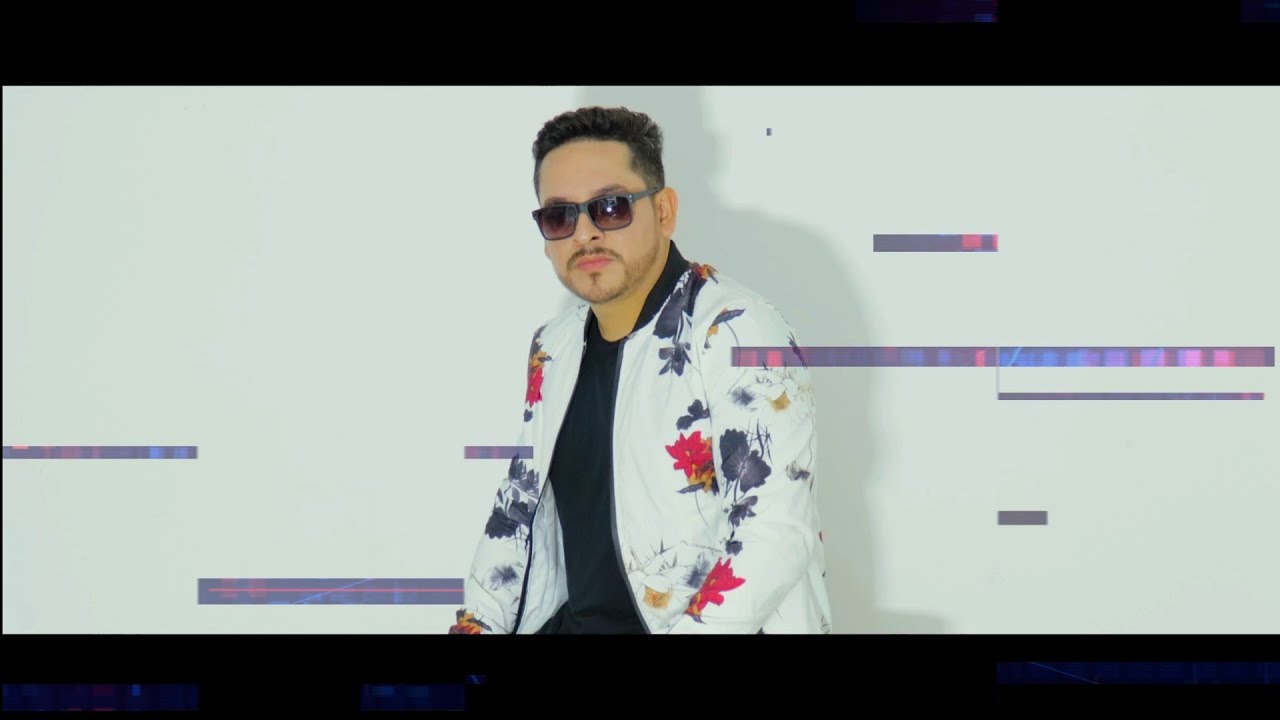 Dinamol - Bailando Reggaeton