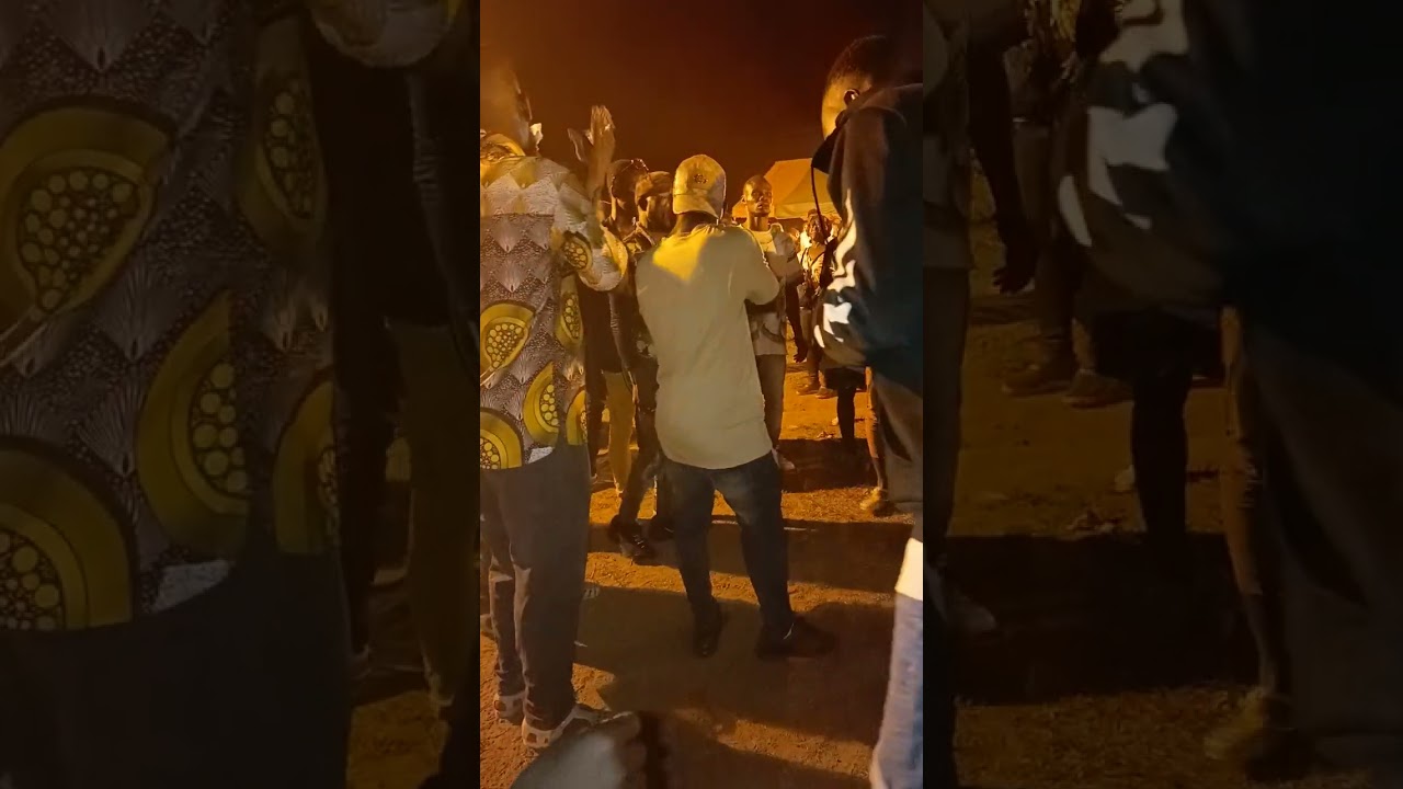JC DJATYS AVEC LE SONG MADOU (OBSÈQUES ZEZE DE NIOUBOUA)