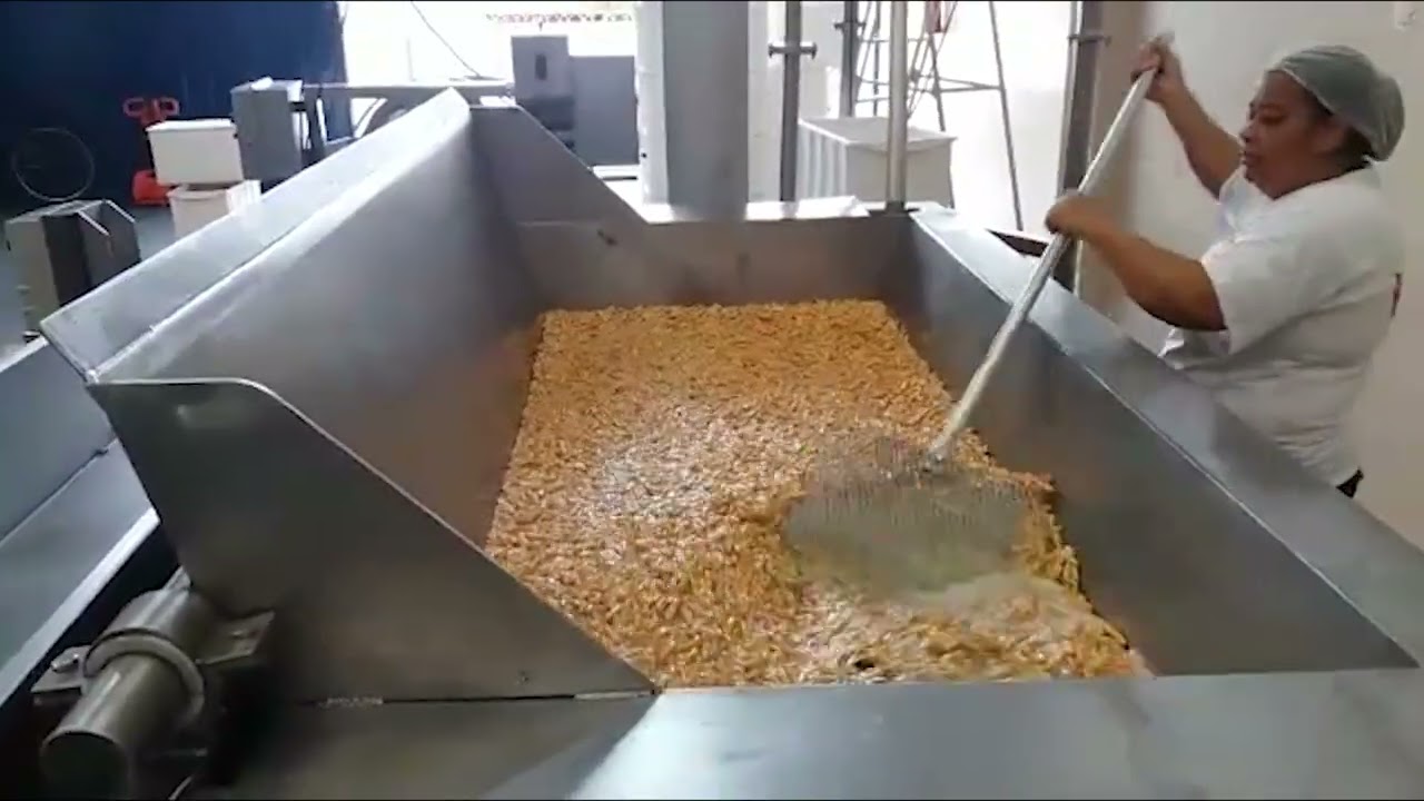 Como é feito o salgadinho pimentinha | Fritadeira Industrial  FB150V | Incalfer