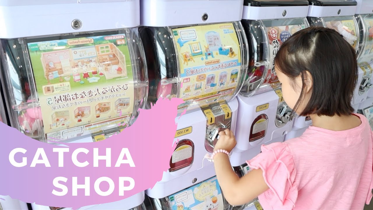 Gachapon Shop in in Sangsu (Seoul, Korea) - Japanese Capsule Toy Vending Machine