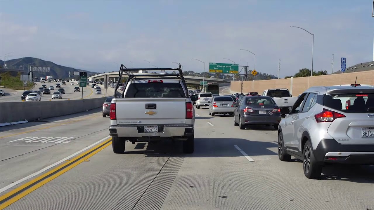 Driving Los Angeles - 405 San Diego Freeway, West L.A. thru Sepulveda Pass, No Music, Real Time