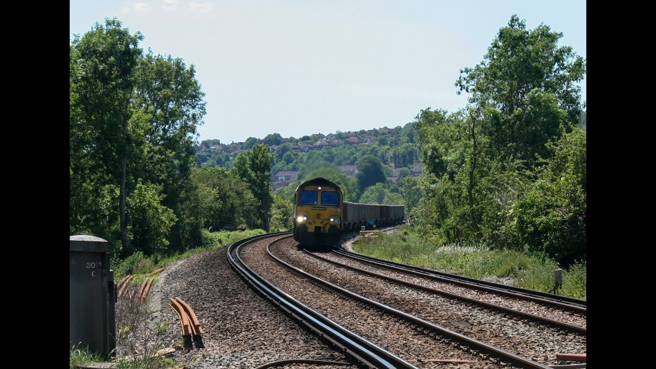 Freightliner 66546 At Hamsey Working 6V00 Newhaven To Acton!