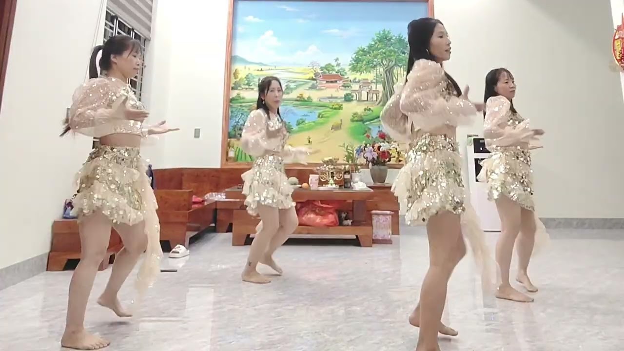 Áo mới nhà 