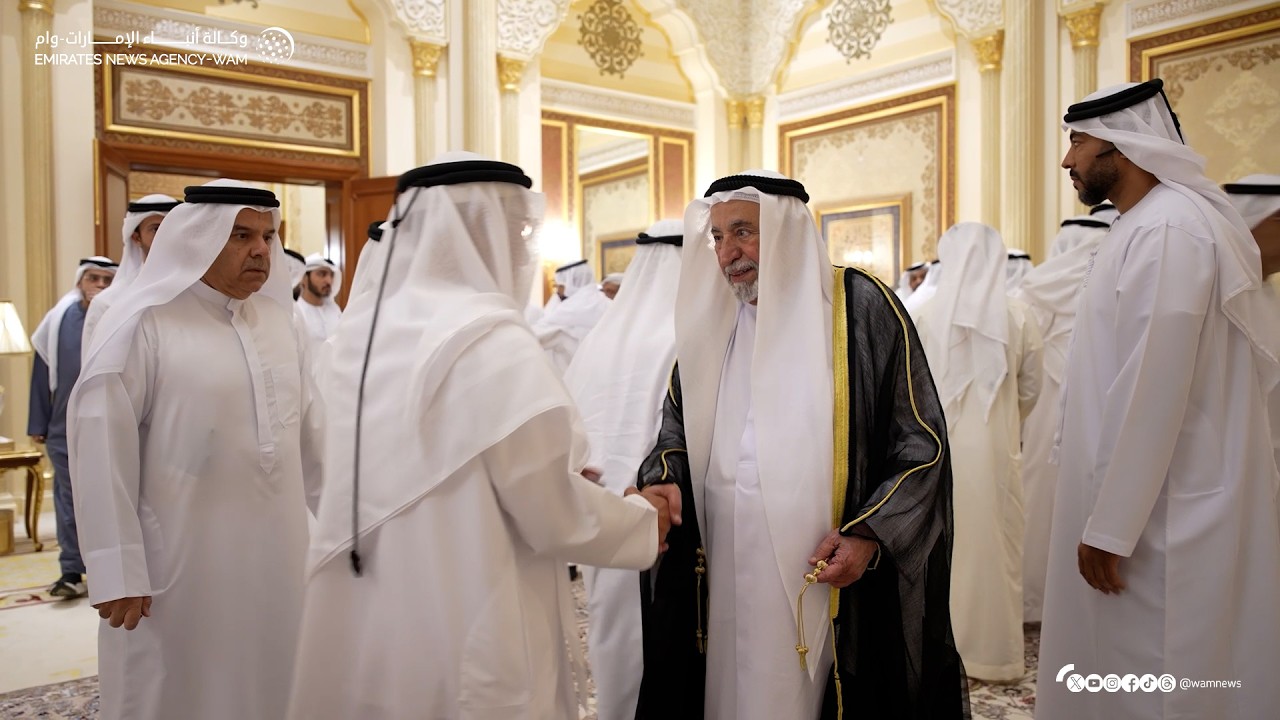 حاكم الشارقة يواصل استقبال المهنئين بشهر رمضان المبارك