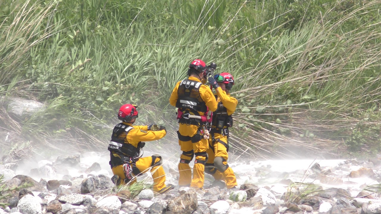 山梨県消防防災航空隊JA6748/S76Bの最後？の公開訓練