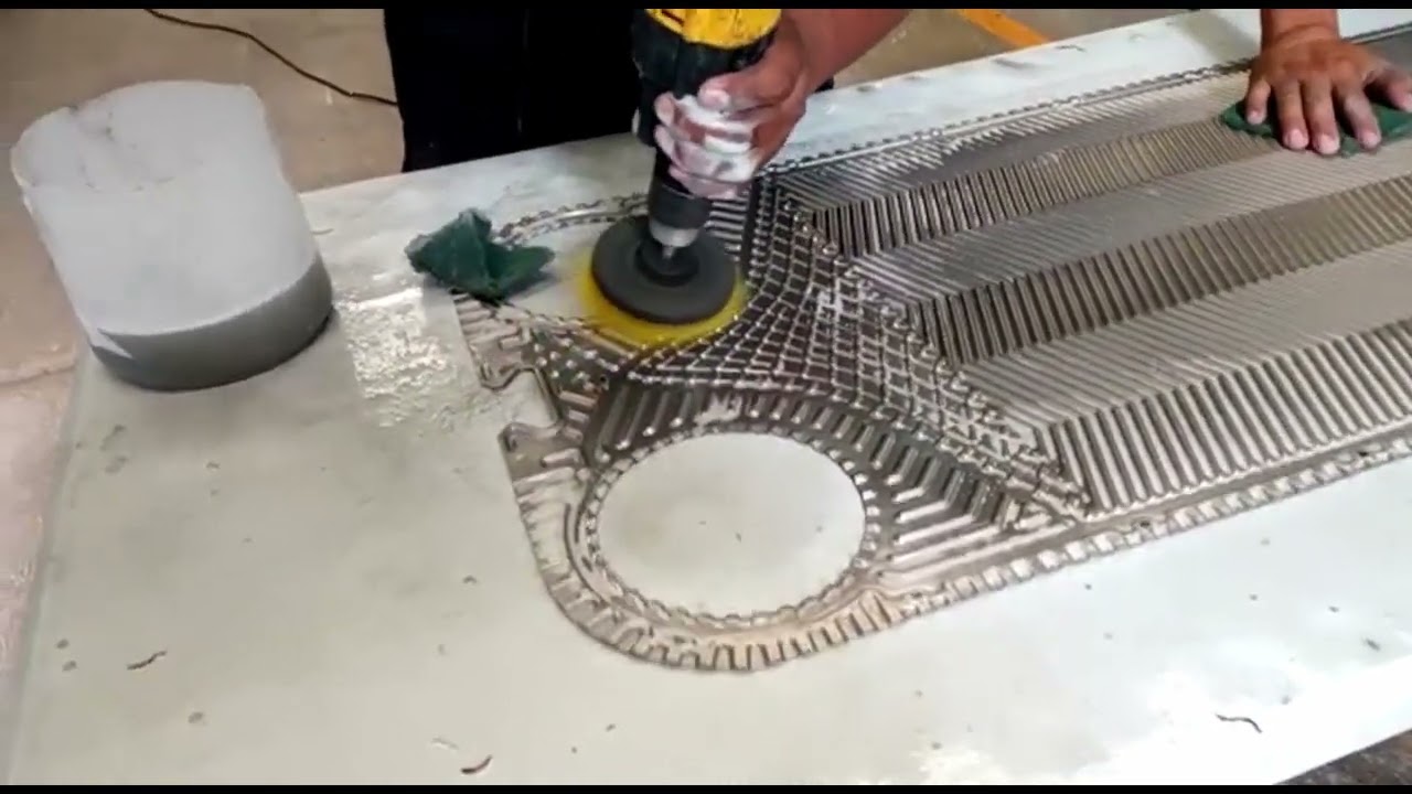 Lavado de placas de un intercambiador de calor