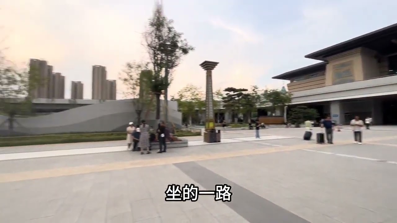 实拍淄博火车站，非常有特色，带大家现场看看