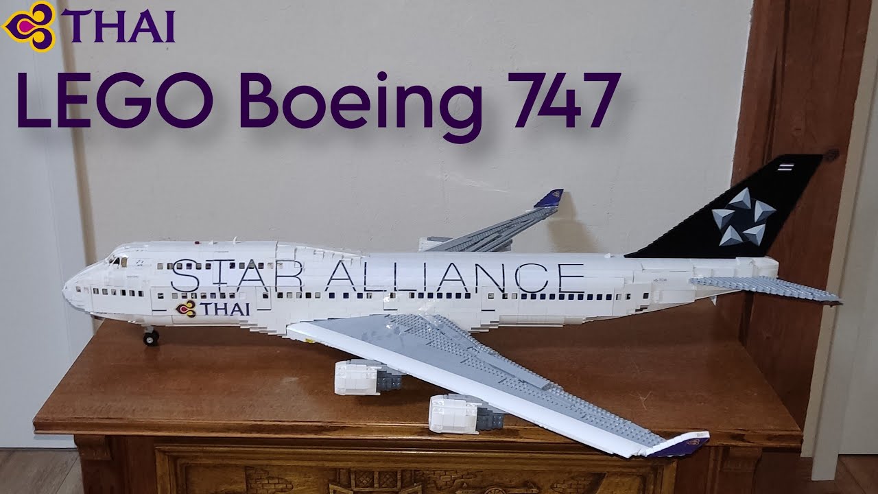 LEGO Thai Airways Boeing 747-400
