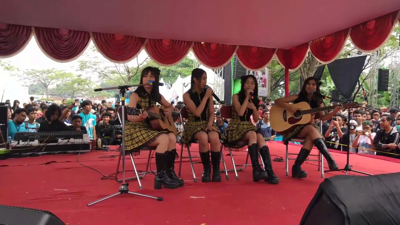 GJUI JKT48   Heavy Rotation Acoustic Version