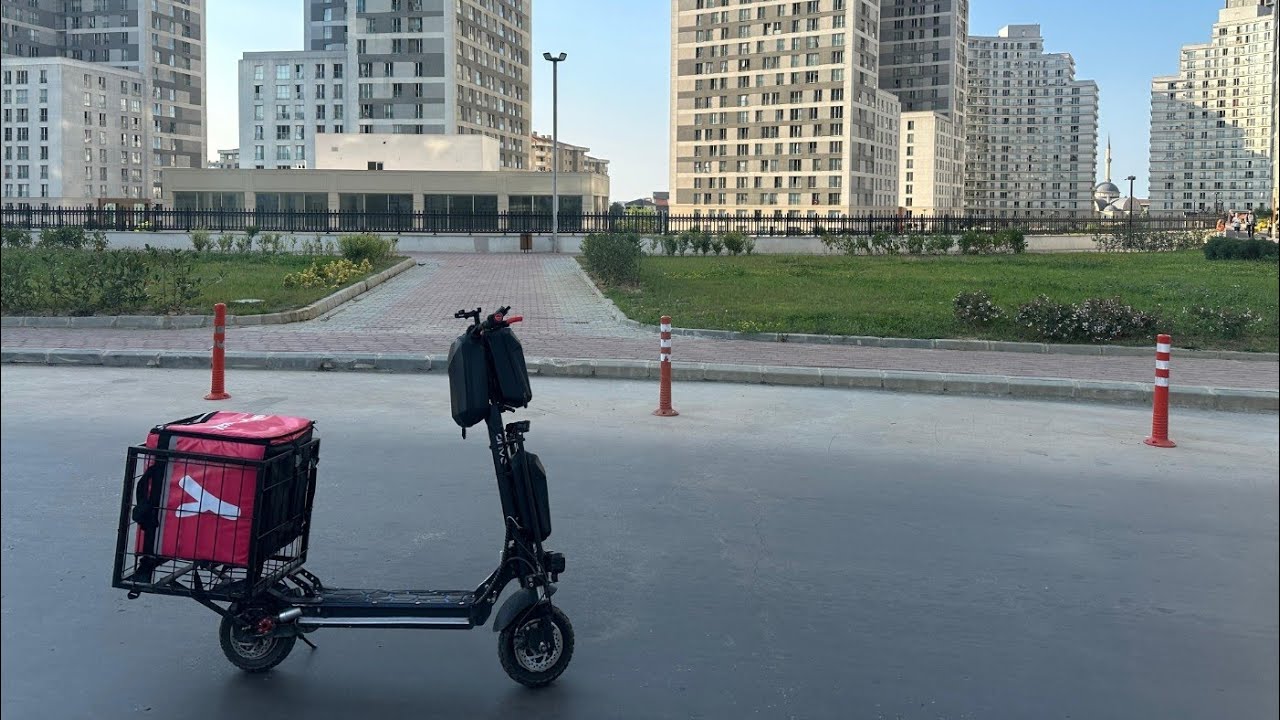 Elektrikli Scooter İle Esenyurt'da Yemek Sepeti Kuryeliği #1 Müşteri Yanlış Adres Vermiş Zor Buldum