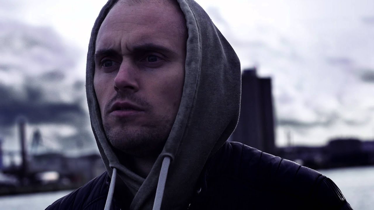 Kris Herman - Op Under Skyerne (Officiel video)