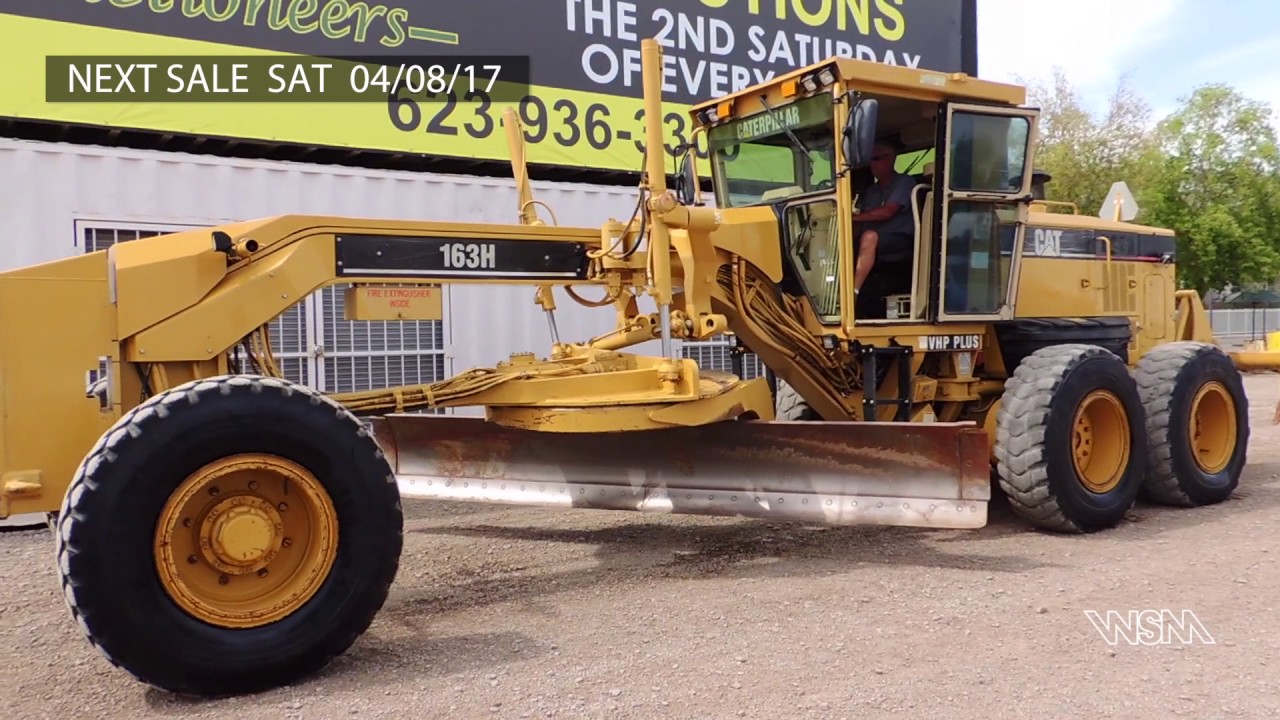 2005 Caterpillar 163H Motor Grader For Sale at Public Auction Sat 4/8/17
