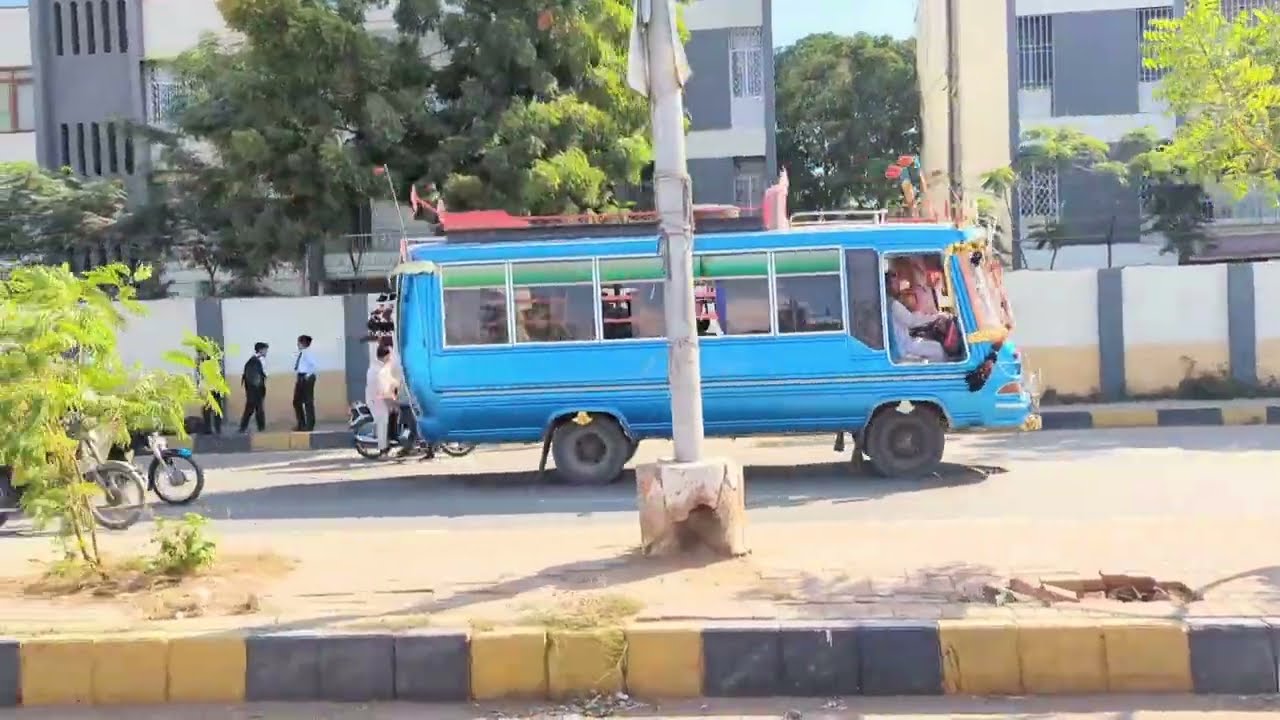 Karāchī Bandar gāh (کراچی بندرگاہ): The formal name for the main Port of Karachi.