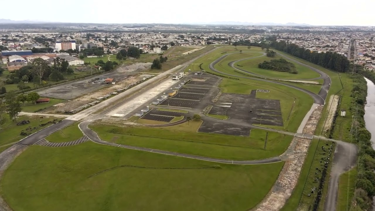 ZINO MINI SE SOBREVOANDO, O QUE ERA, O AUTODROMO DE PINHAIS!!