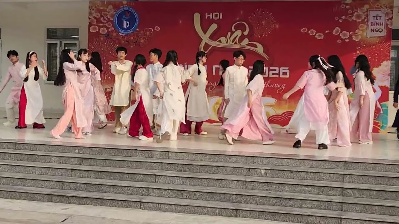 Mashup Hoa cỏ mùa Xuân 9 b1 thcs Nguyễn Du - Hội chợ Xuân 2026