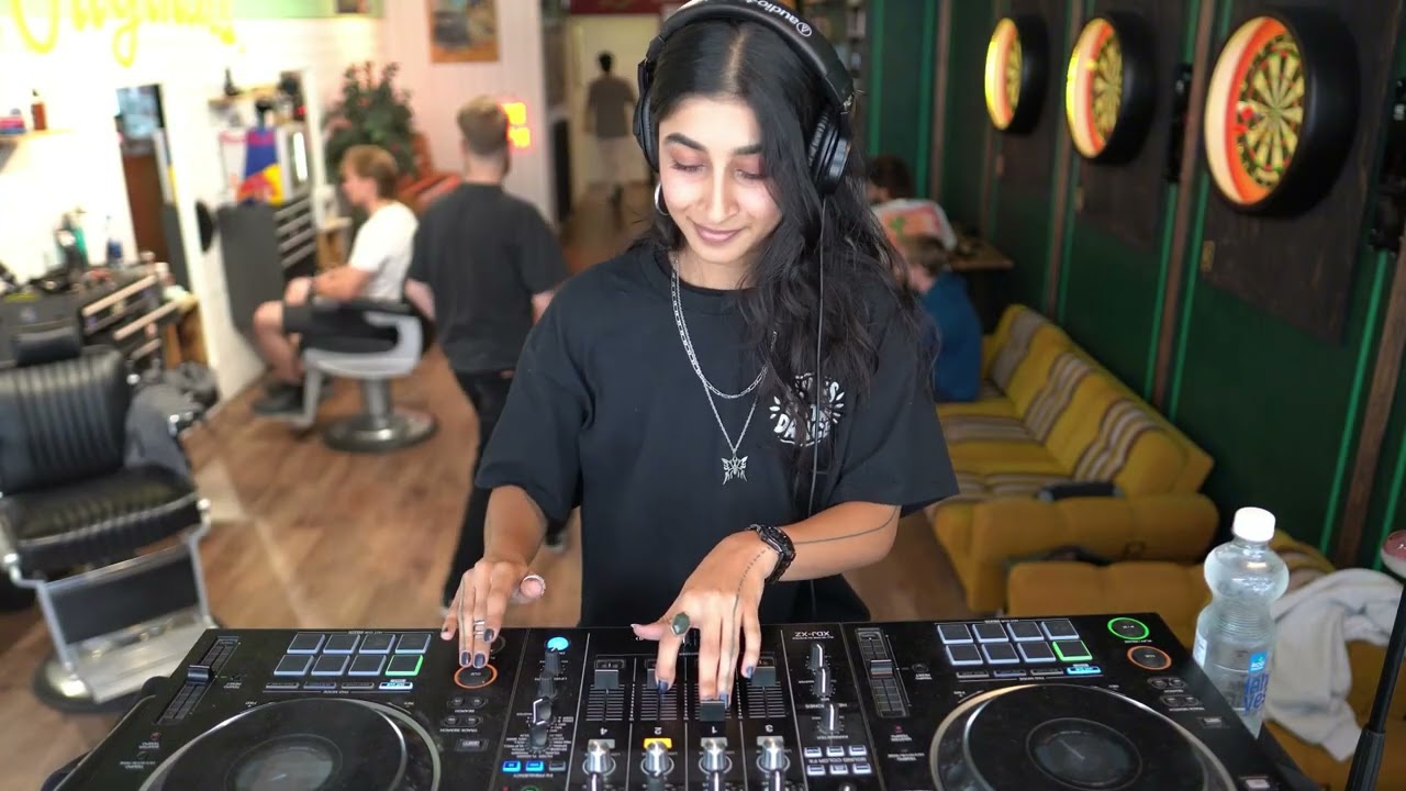 DNB set inside of a barbershop | KHXDEEJ | SOUNDROOM