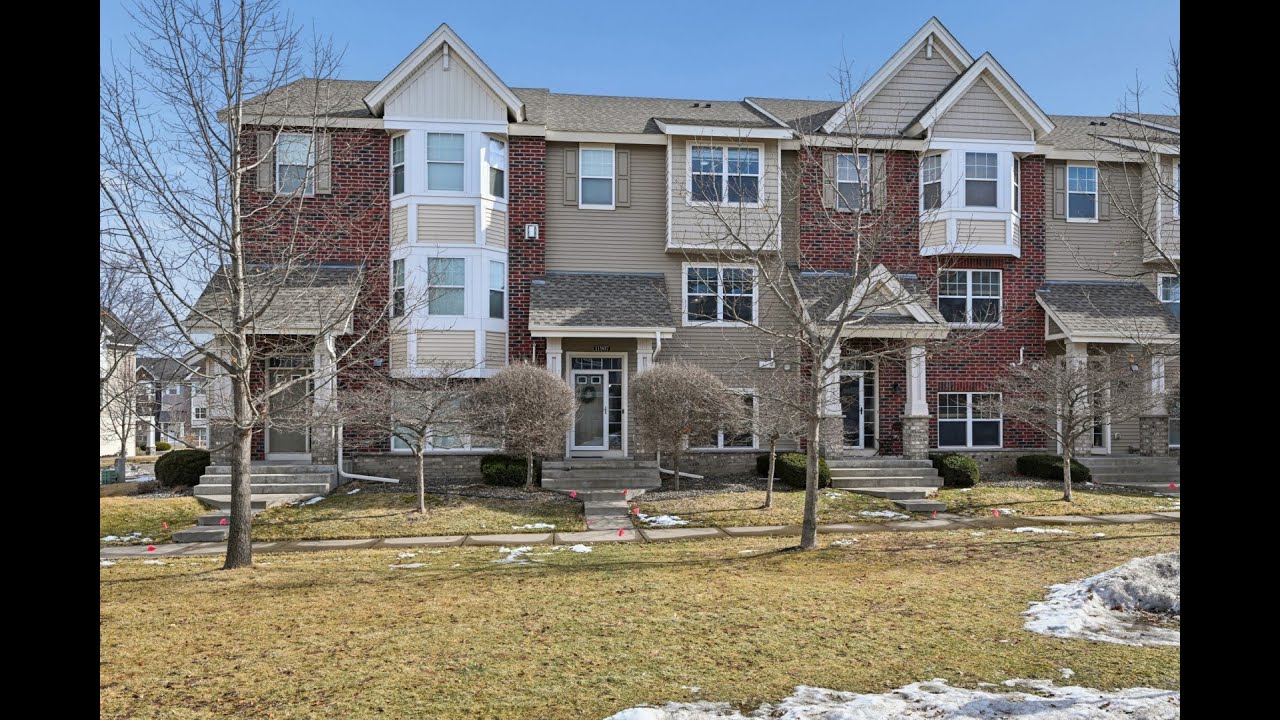 11907 Emery Village Dr N Champlin, MN | ColdwellBankerHomes.com