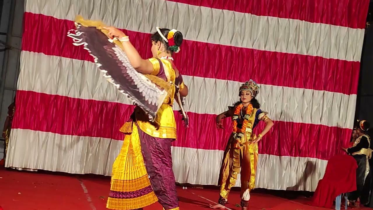 Garuda puranam Dance @ Sreekrishna Garuda Temple Chemmanadu