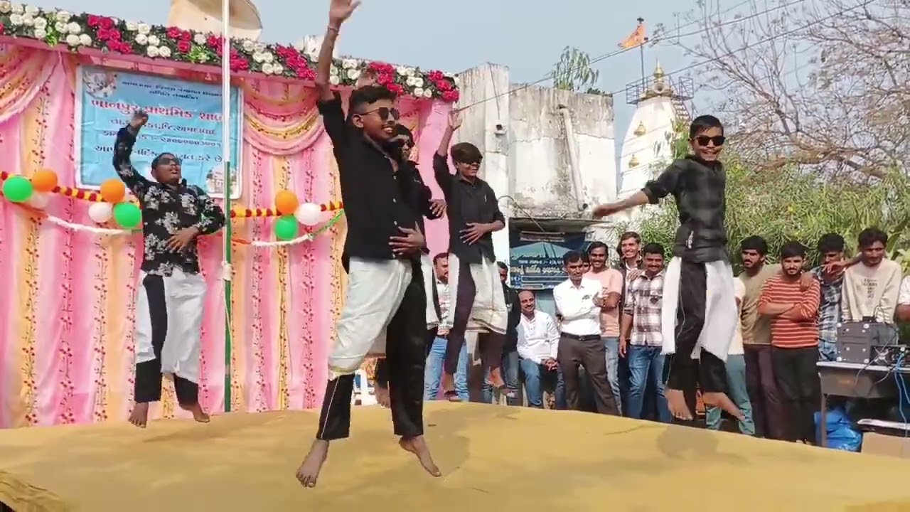 Lungi Dance@Khanpur primary school ta. Dholka Dist. Ahmedabad