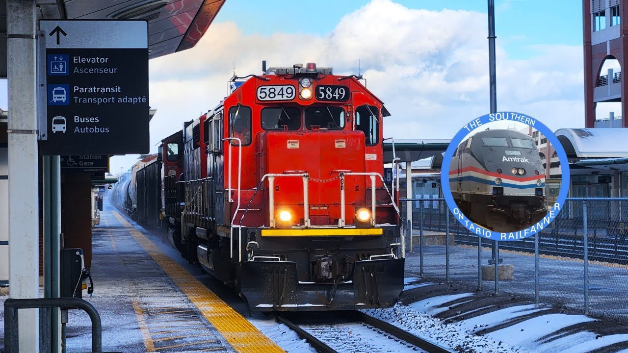 GTW LEADER! CN L554 Passing through Oakville GO | 01/01/2026