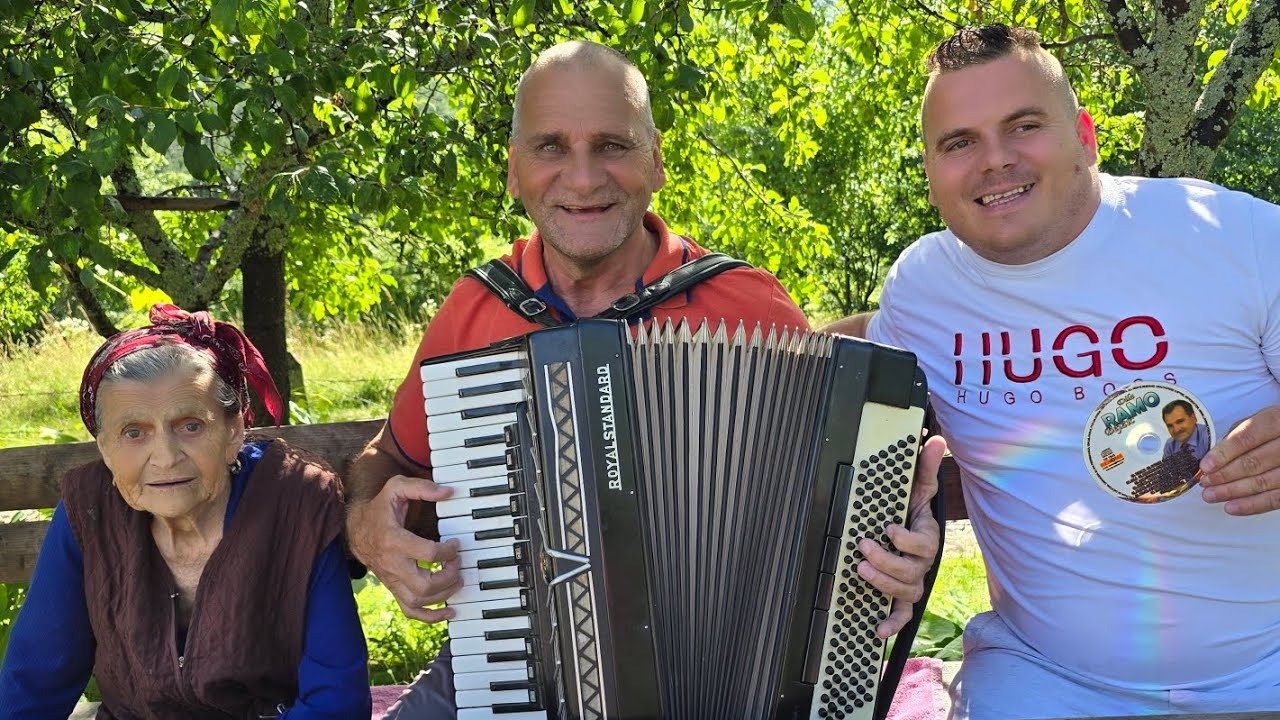 KOD BAKE MARE HARMONIKA PJESME I SMIJEH  OVAKO SE TREBAMO DRUŽITI