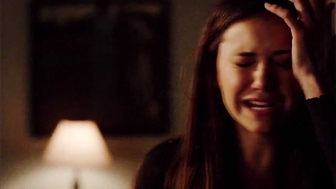 4x15 inspired - Elena Gilbert - 