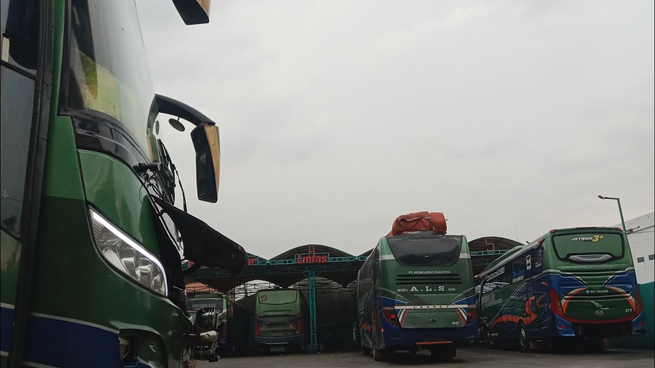 Lebih detail lagi check persiapan armada bus yang akan berangkat. Als 394 srigala lintas otw medan