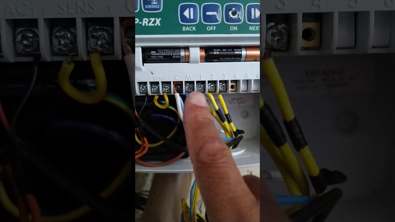 Como ligar a controladora de irrigação rain bird